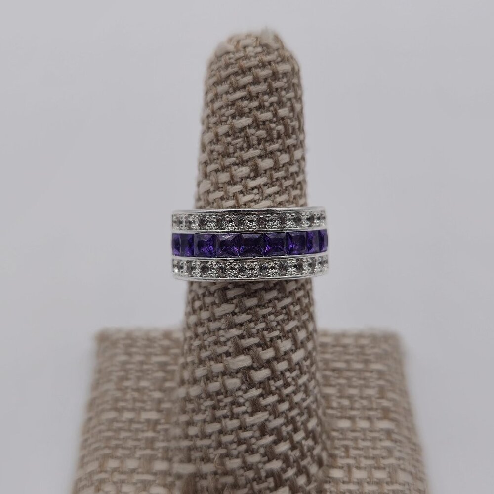 Size 6.75 Silver Tone Purple And Clear Cubic Zirconia Gem Ring A1905